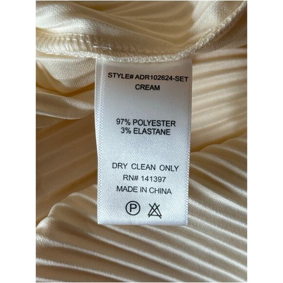 Astr the Label pleated sleeveless dress cream size Medium M - Picture 7 of 7